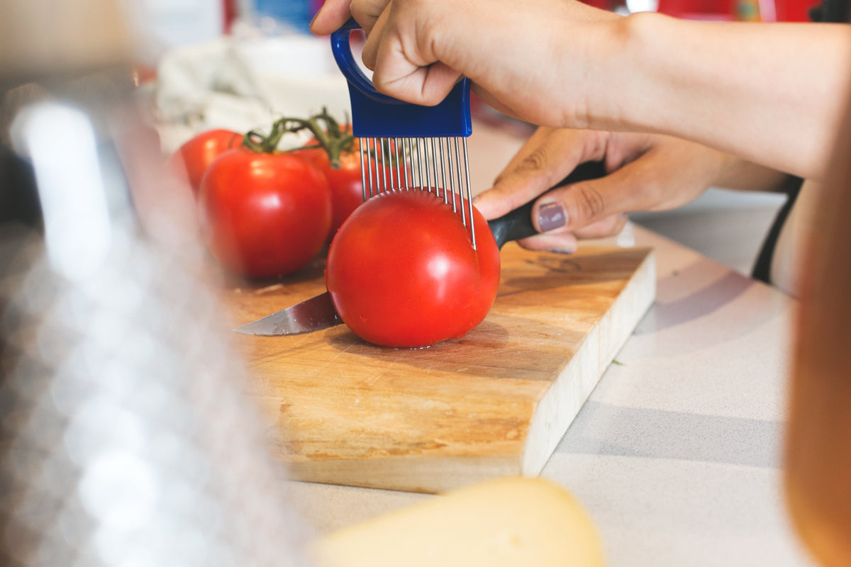 EIZA ChefPro vegetable slicer with fresh vegetables